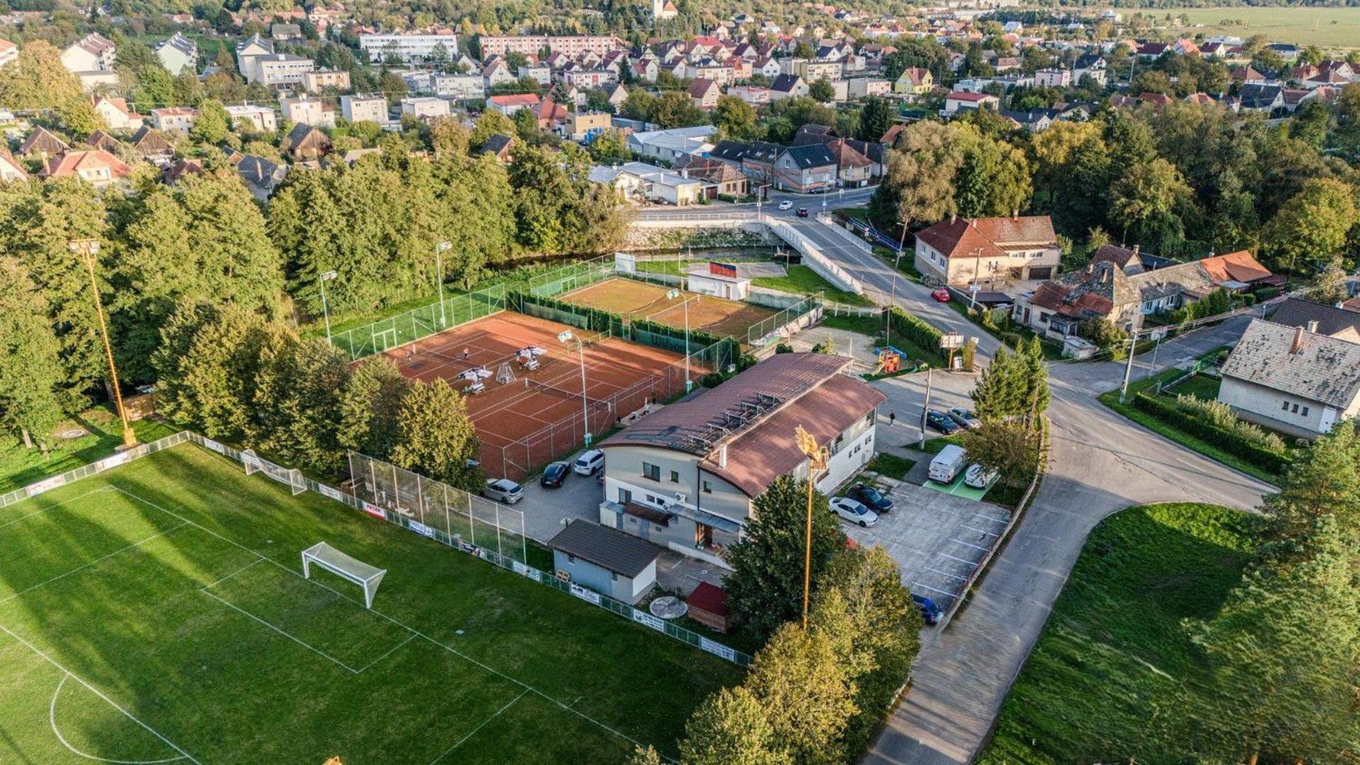 Raketa Residence, Restaurant & Hotel Prievidza Zewnętrze zdjęcie